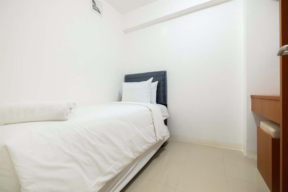 Bassura City Apartment By Travelio