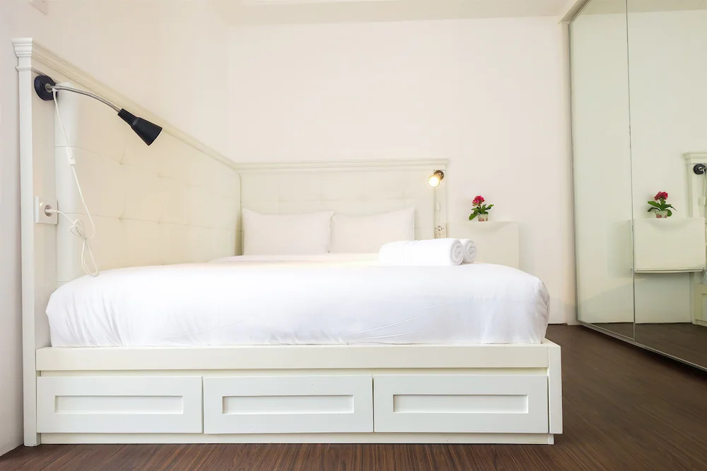 Bassura City Apartment By Travelio