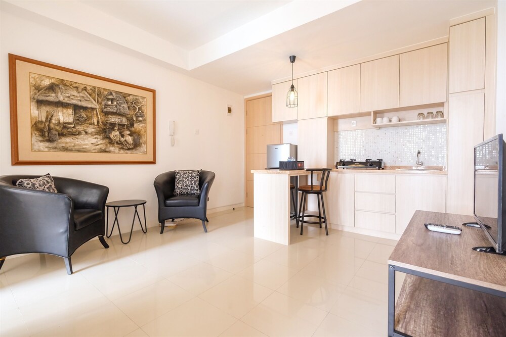 Bassura City Apartment By Travelio