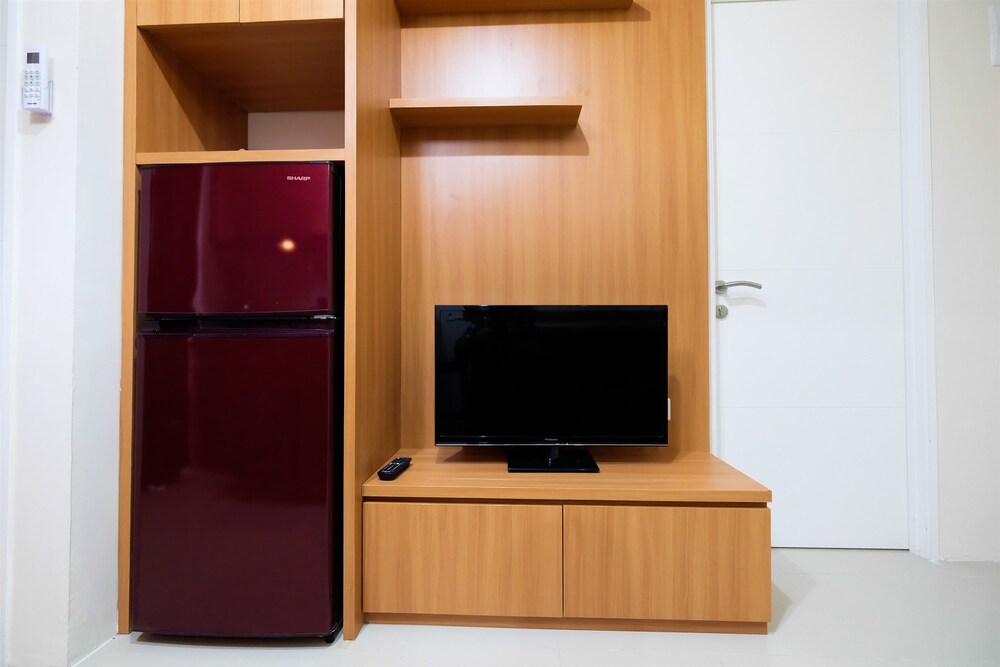 Bassura City Apartment By Travelio