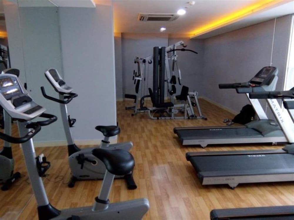 Bassura City Apartment By Travelio