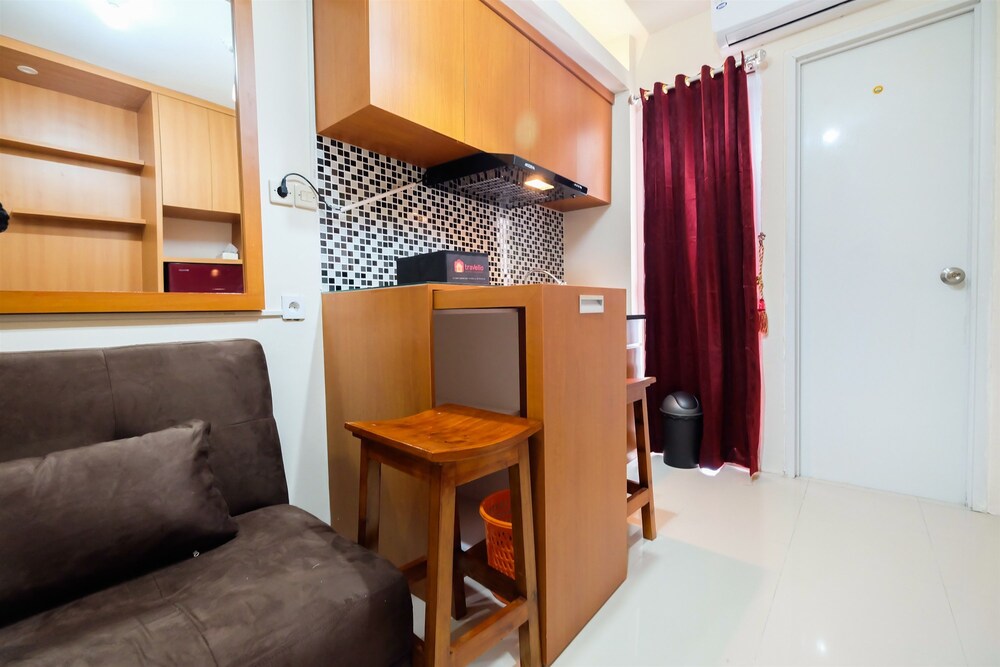 Bassura City Apartment By Travelio