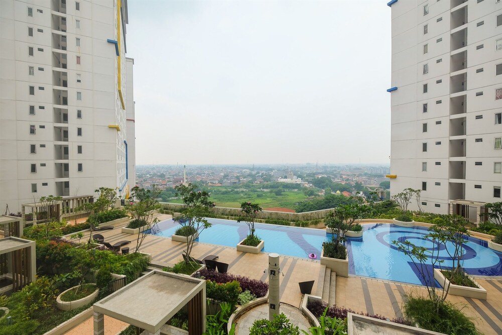 Bassura City Apartment By Travelio