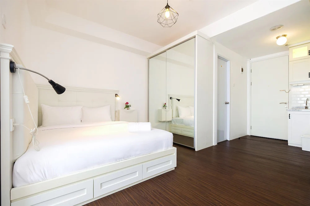 Bassura City Apartment By Travelio
