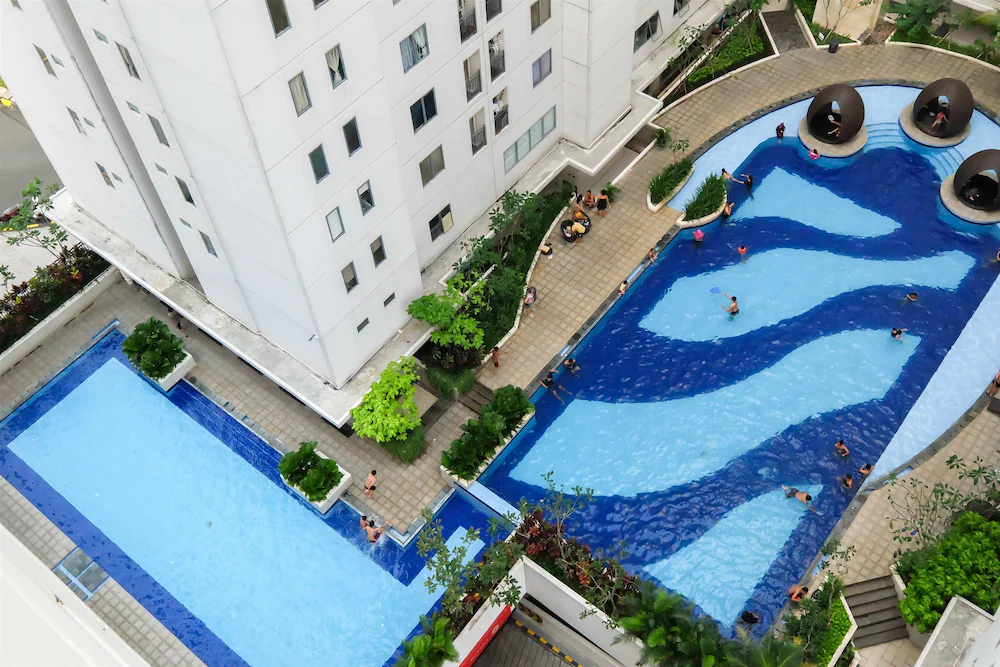 Bassura City Apartment By Travelio