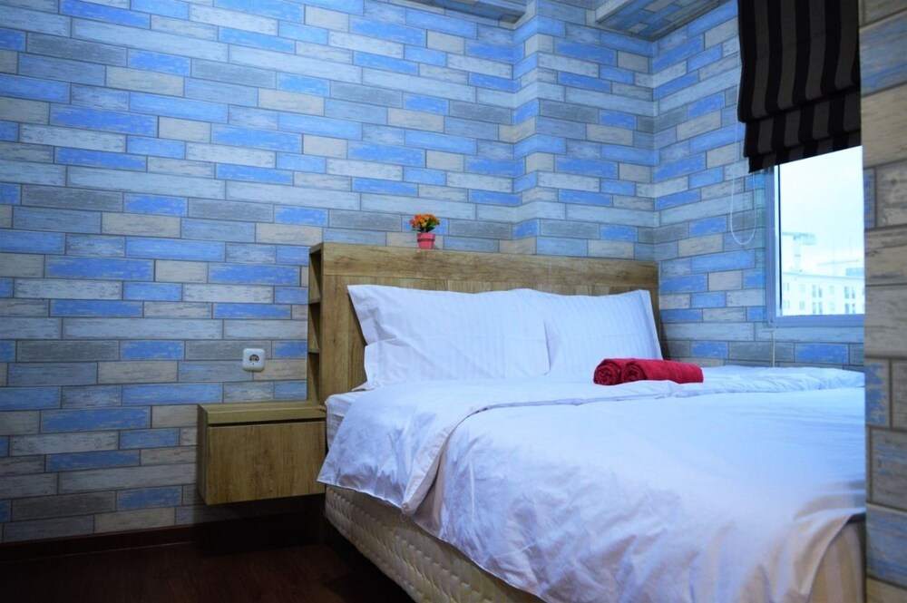 Bassura City Apartments by Roomku