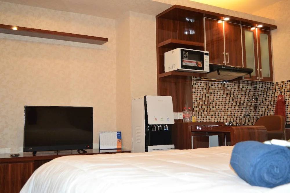 Bassura City Apartments by Roomku