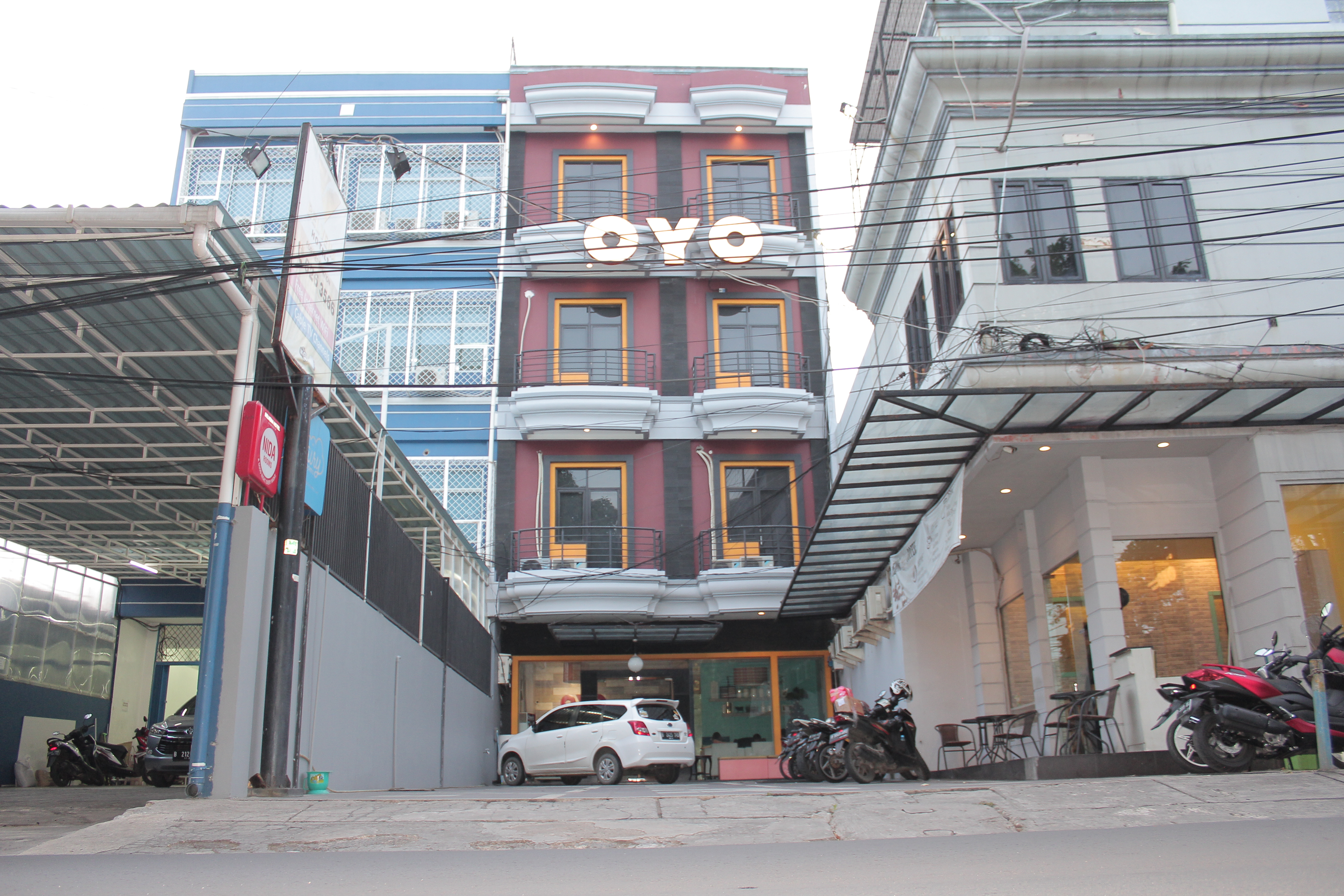 Belvena Hotel Mangga Besar by OYO