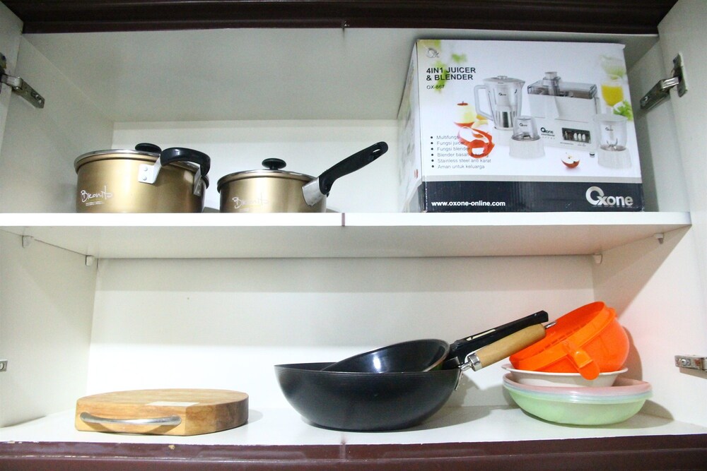 Brawijaya Apartment by Travelio