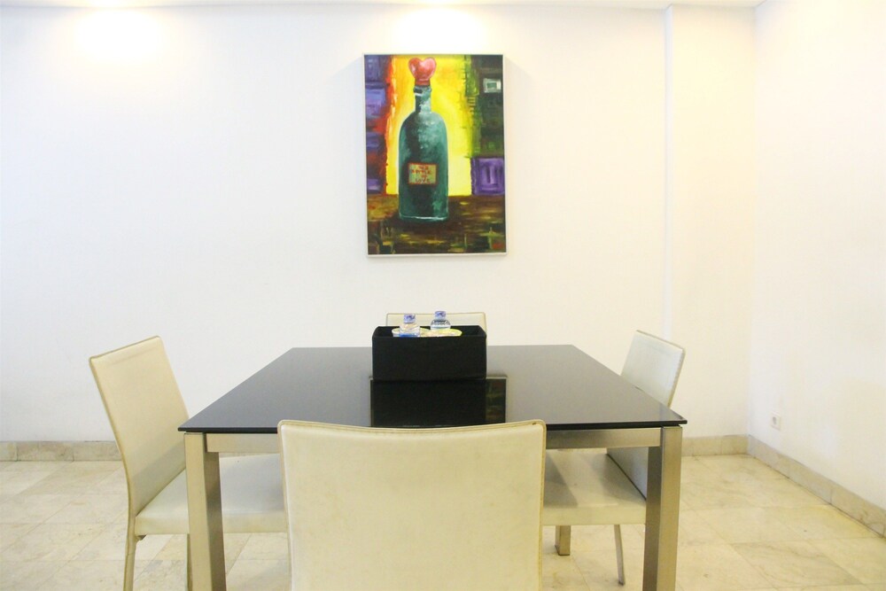 Brawijaya Apartment by Travelio