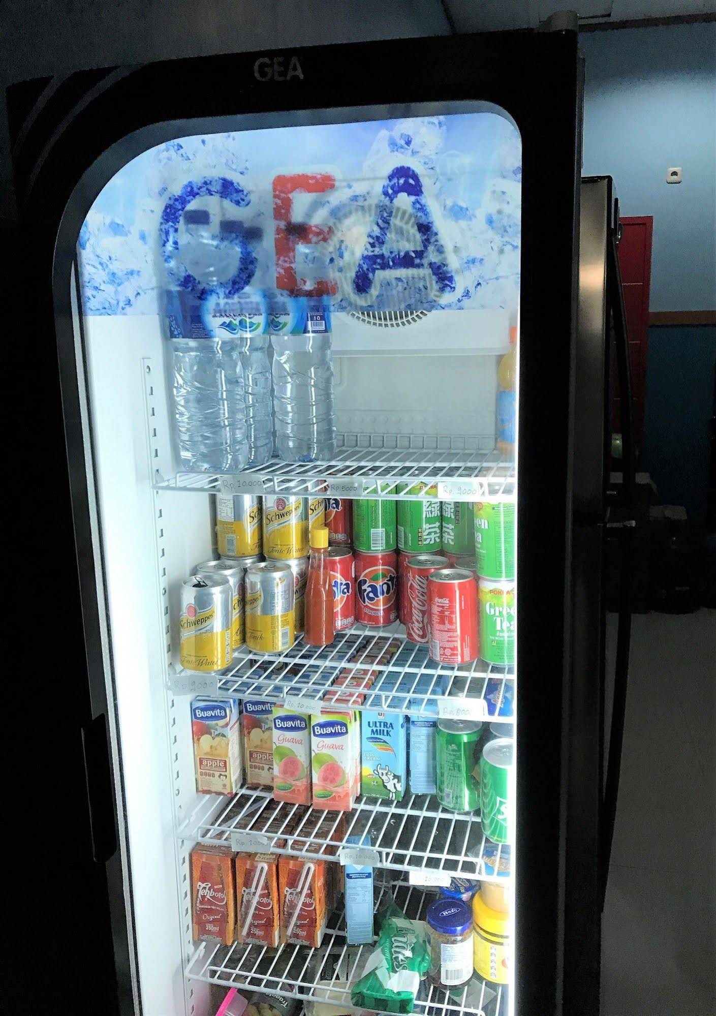 B Shaw Hotel & Restaurant