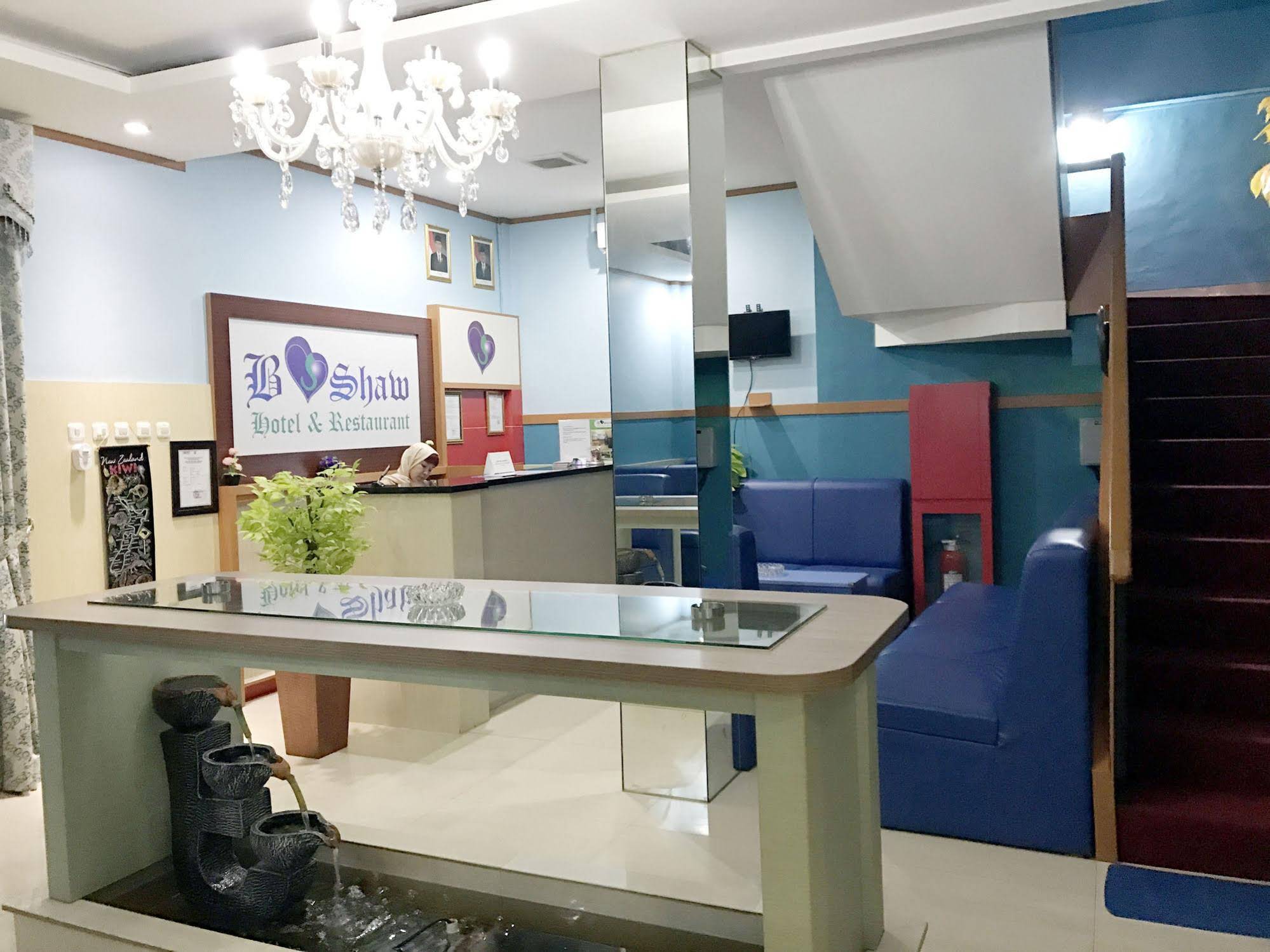 B Shaw Hotel & Restaurant