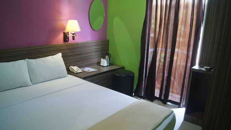 Bunga Dahlia Guest House by OYO Rooms