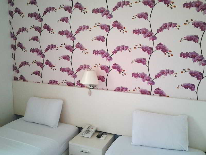 Bunga Dahlia Guest House by OYO Rooms