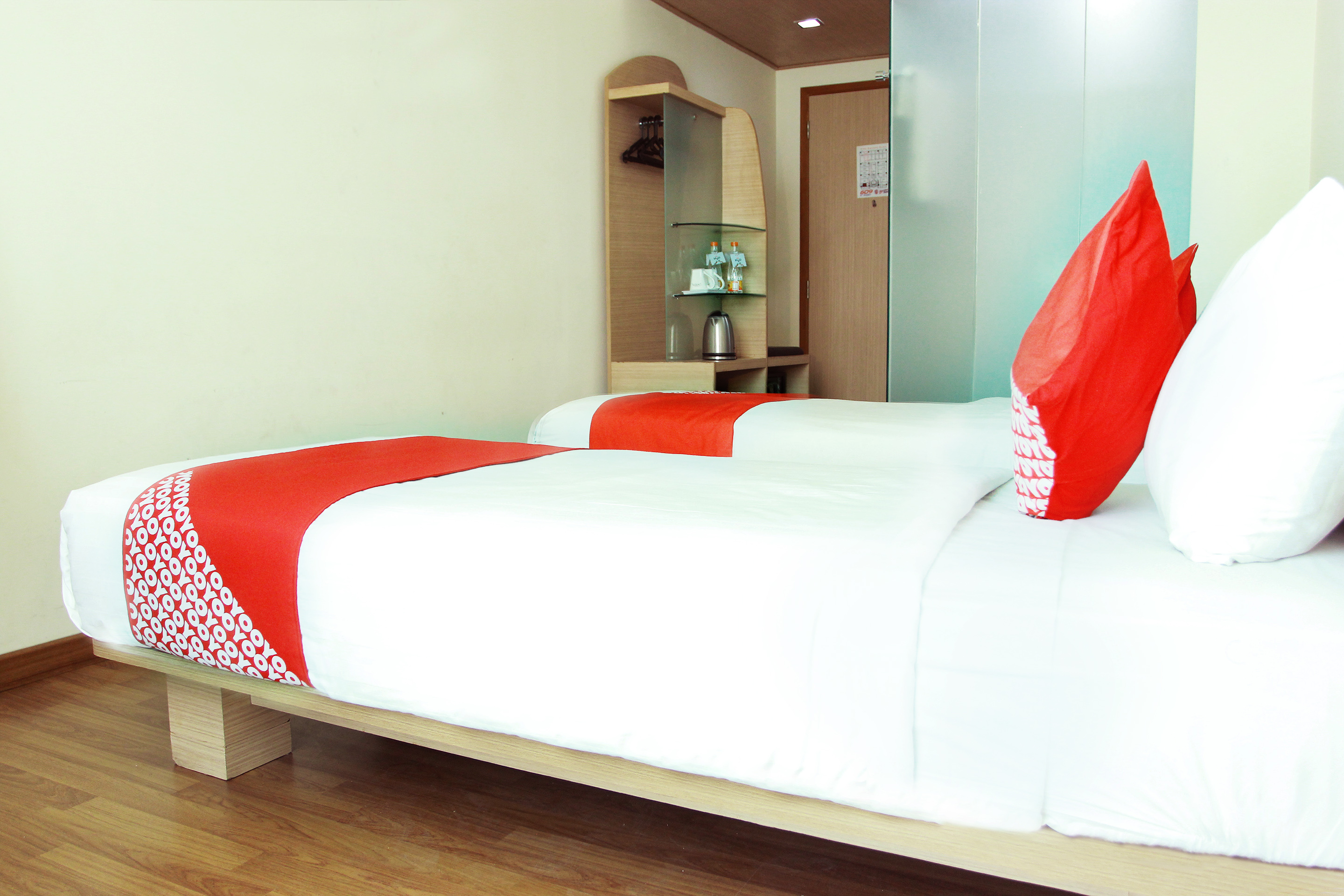 Business Hotel by OYO Rooms