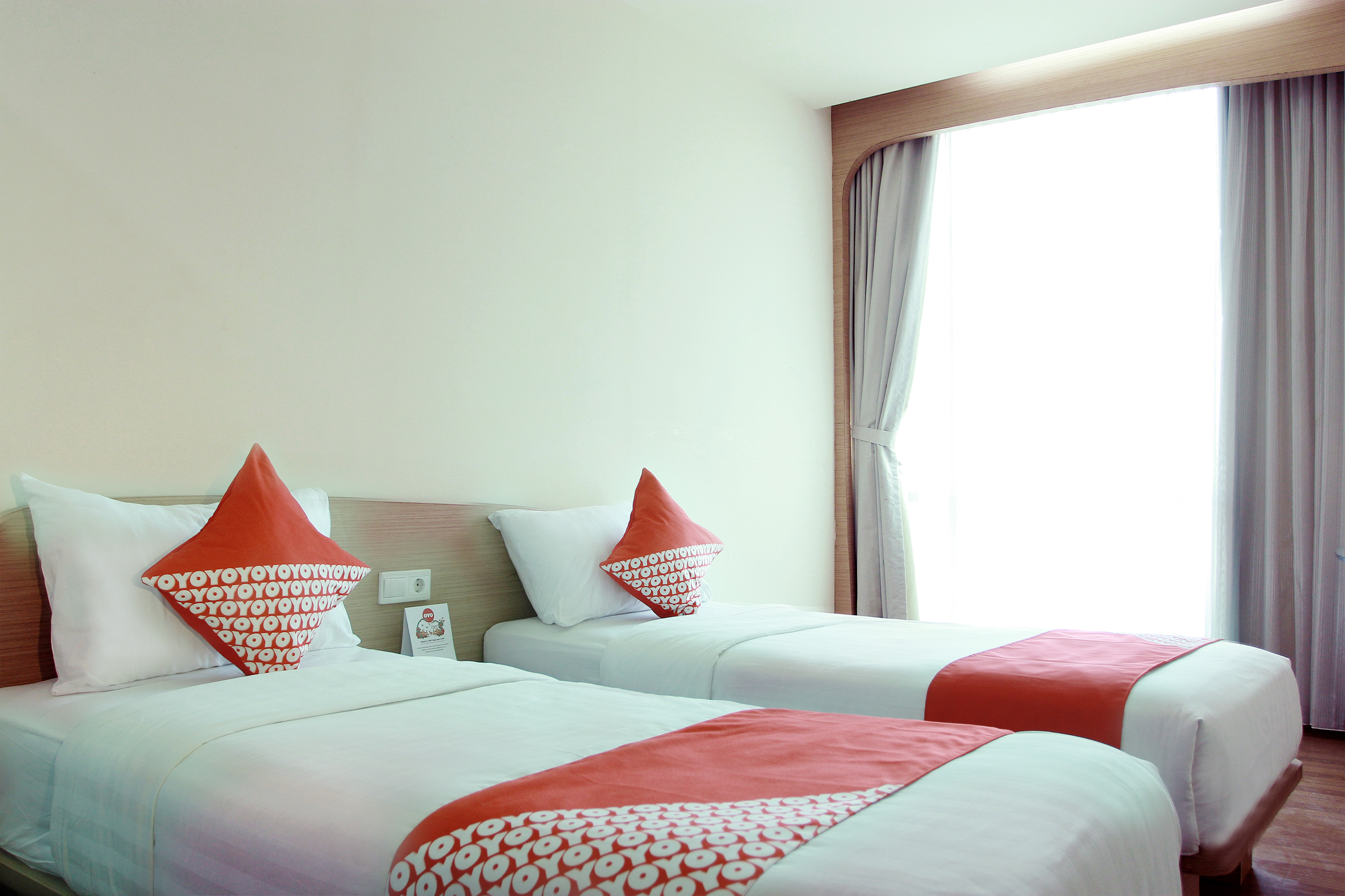Business Hotel by OYO Rooms