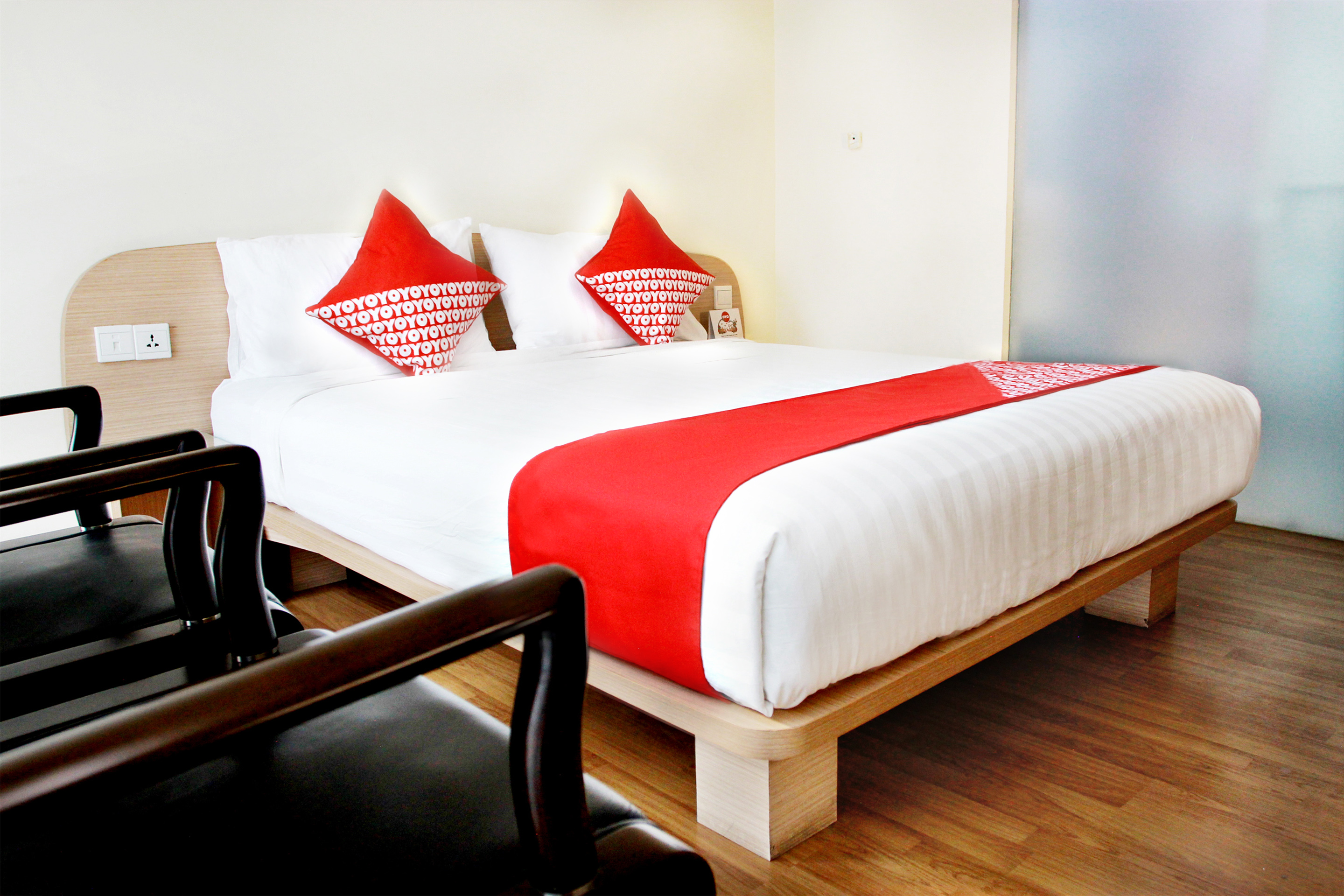 Business Hotel by OYO Rooms