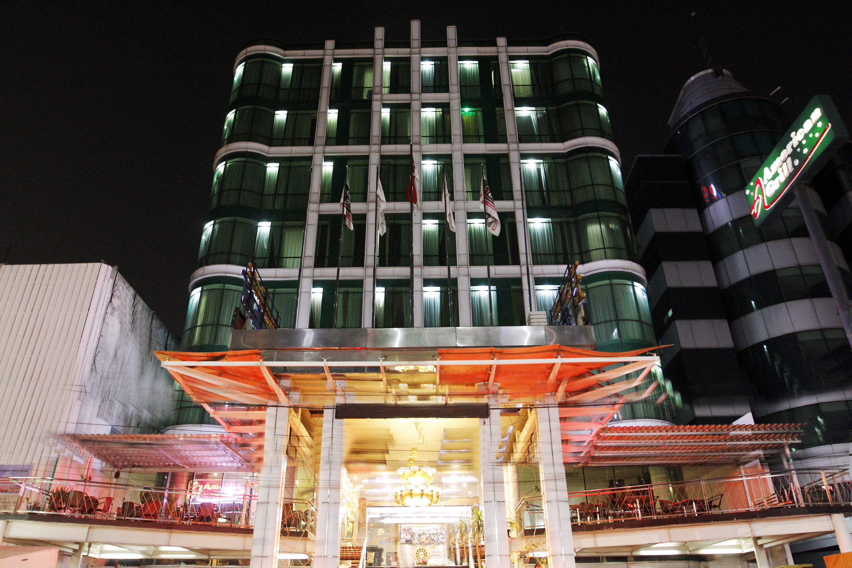 Business Hotel by OYO Rooms