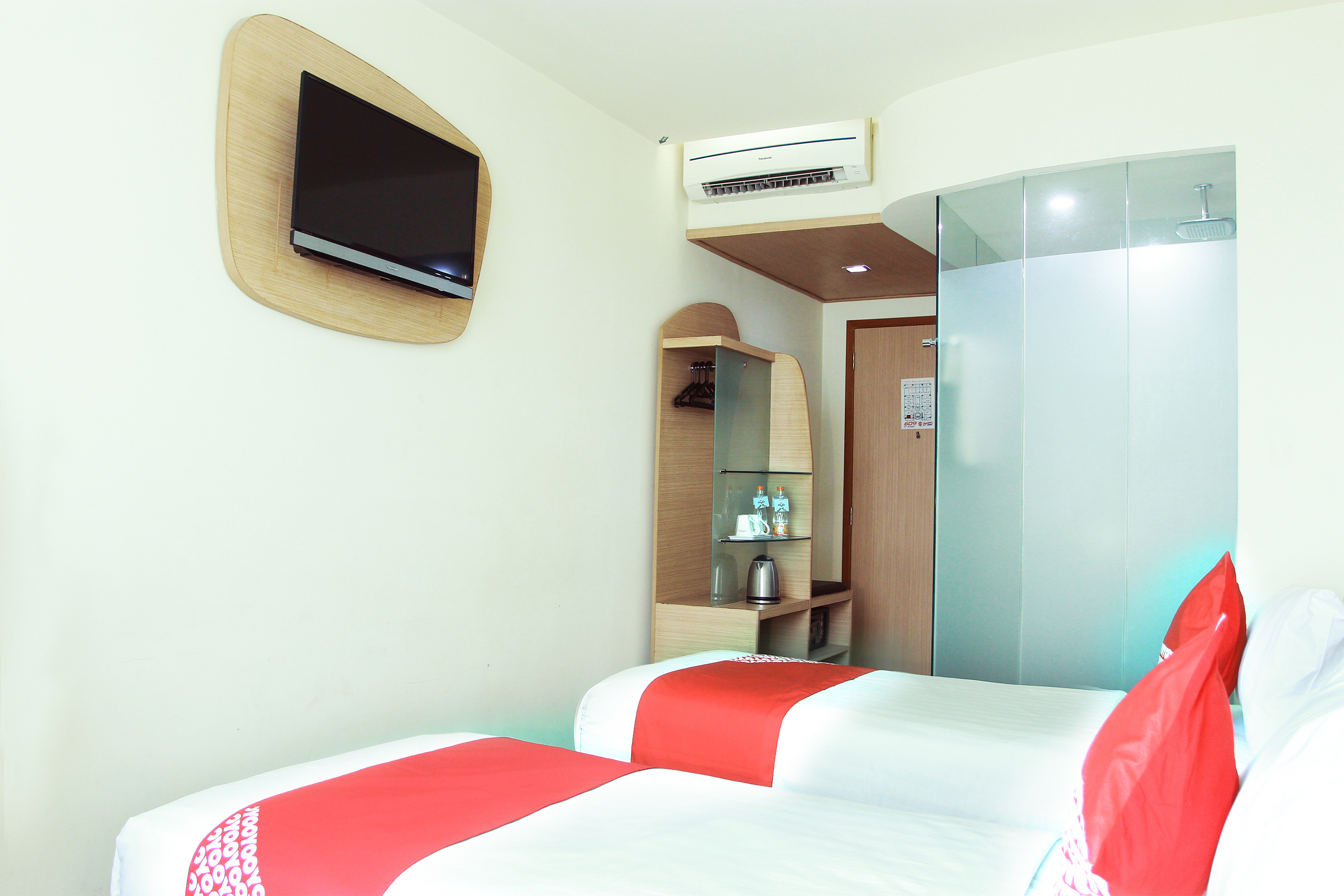 Business Hotel by OYO Rooms