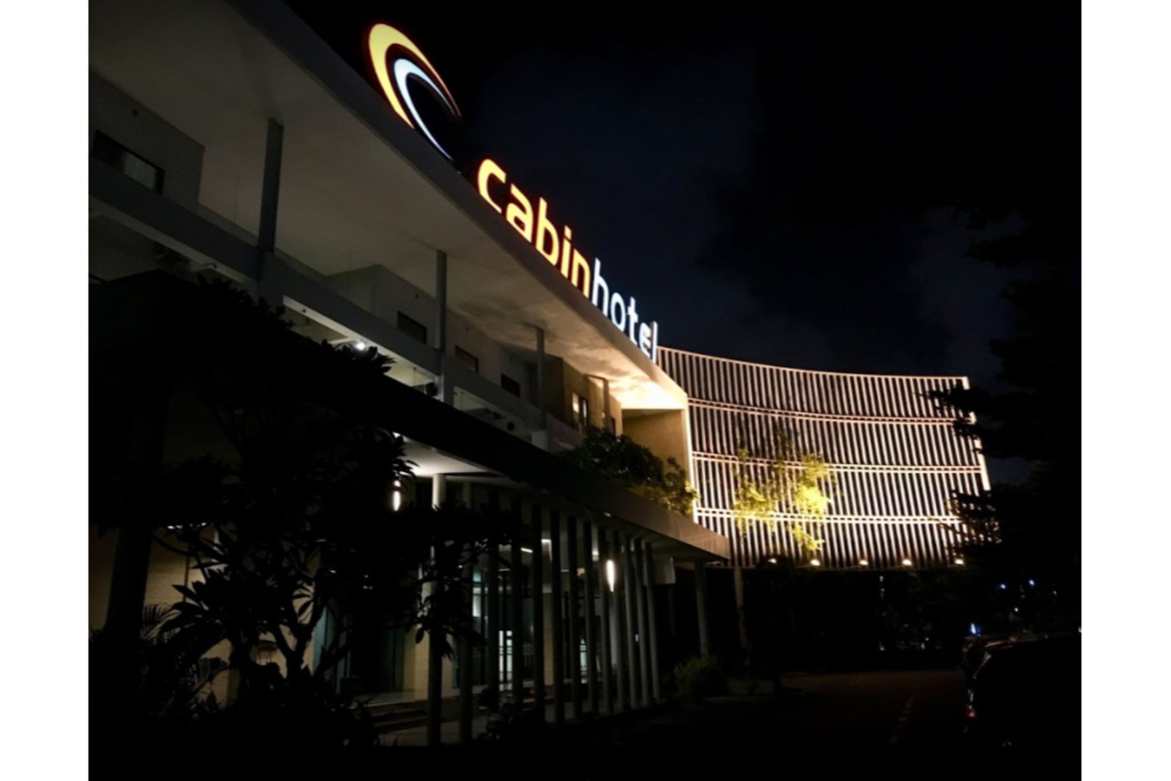 Cabin Hotel