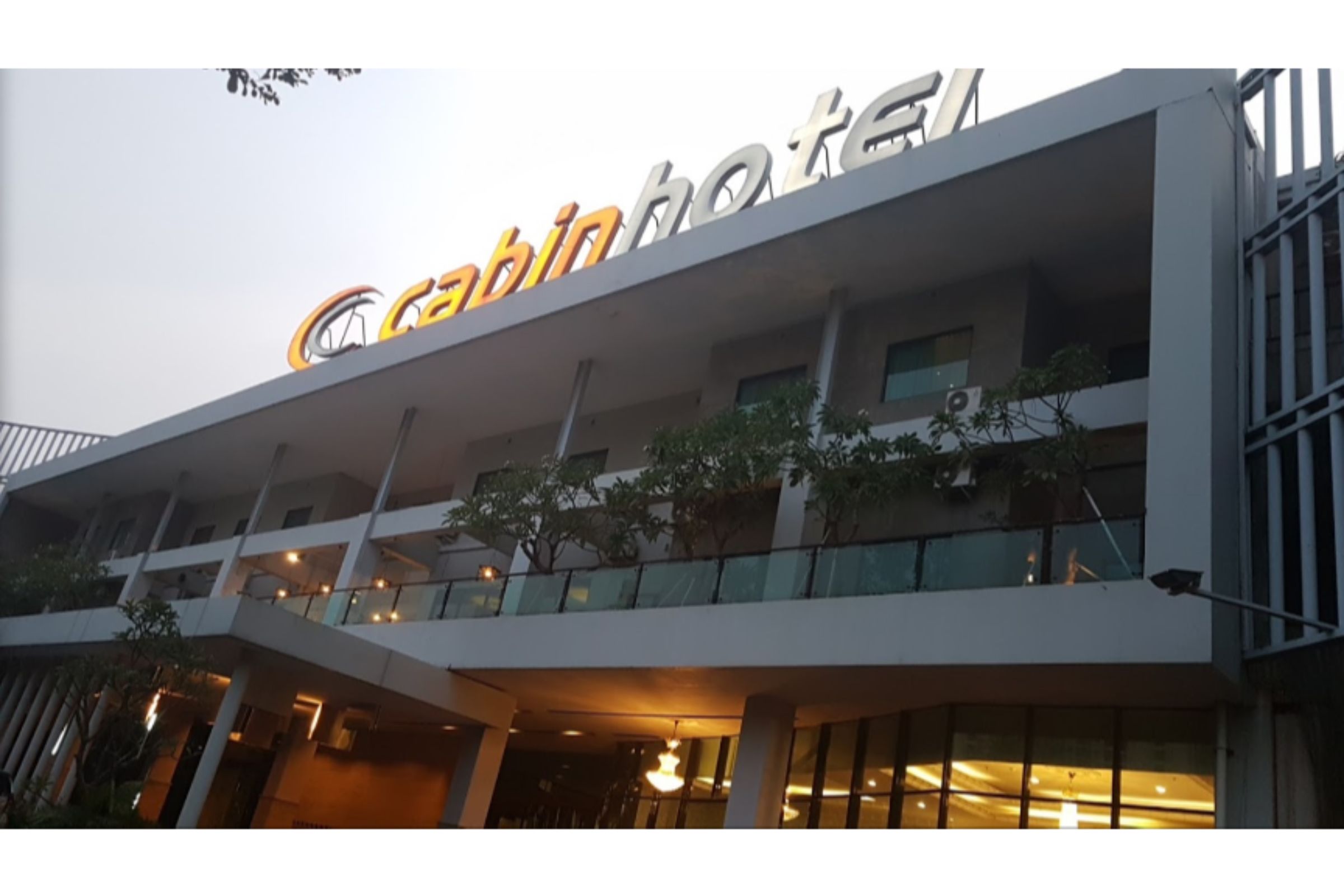 Cabin Hotel
