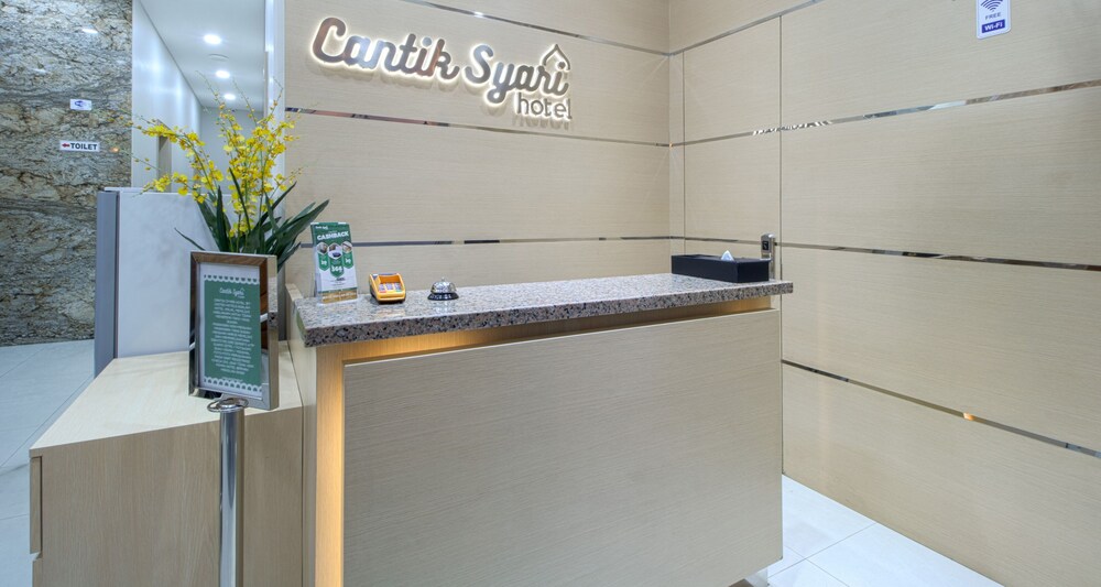Cantik Syari Hotel