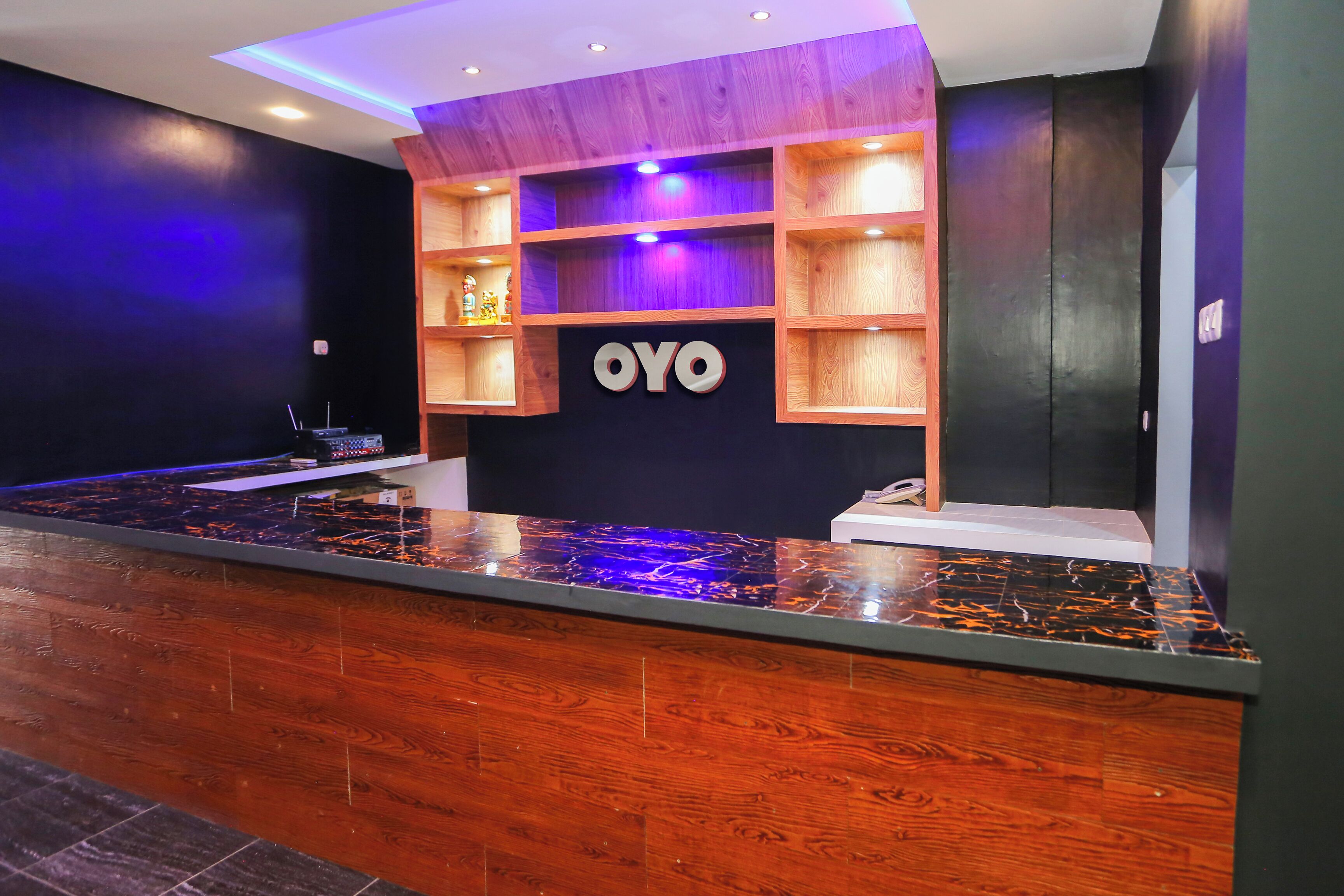 Capital O 93261 Fresh Hotel Near Stasiun Jakarta Kota