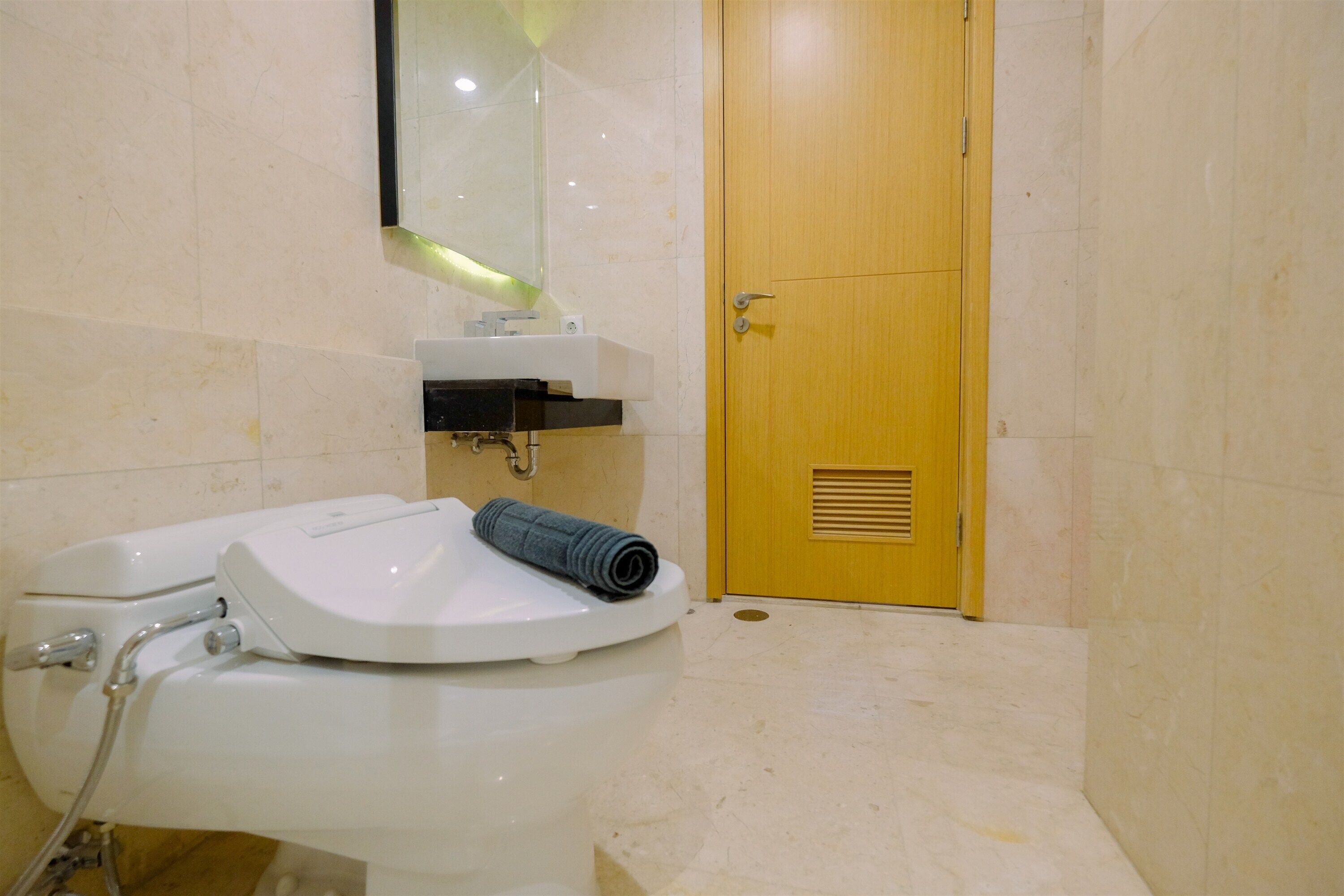 Capitol Suites Apartment