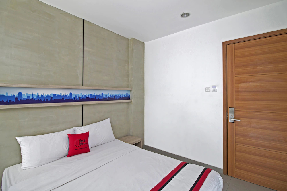 Casaliving by RedDoorz