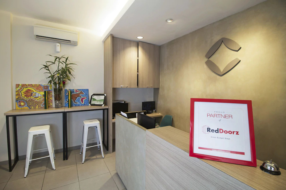 Casaliving by RedDoorz