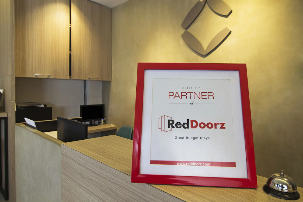 Casaliving by RedDoorz