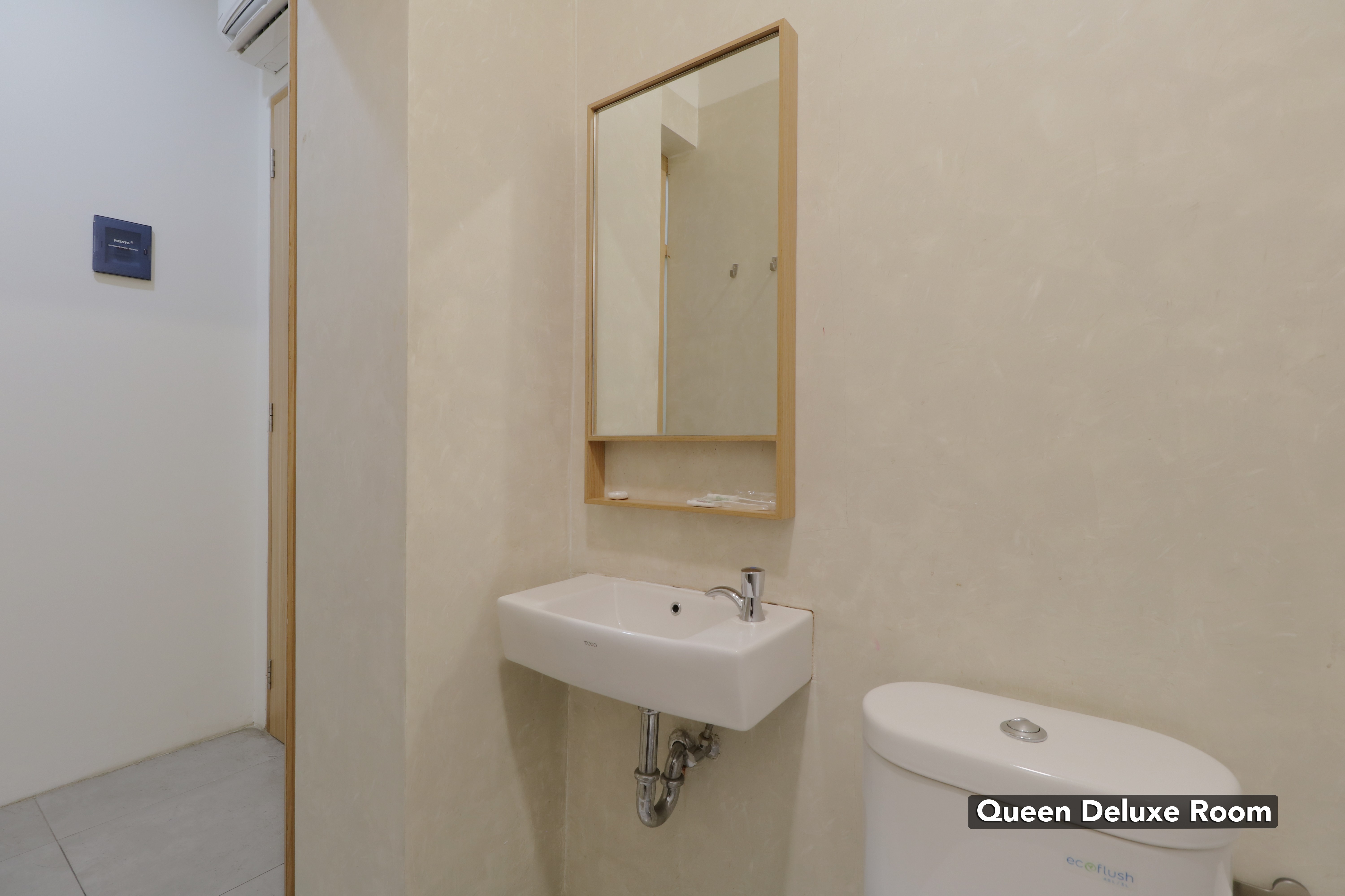 Casa Living Senayan by ZEN Rooms
