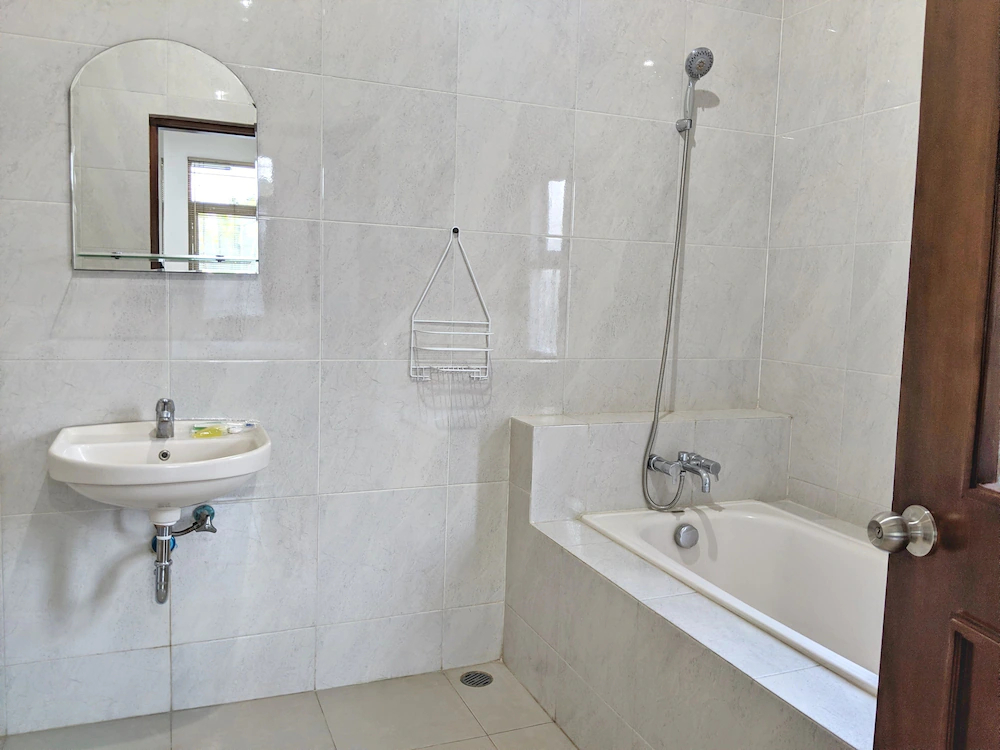 Chic Home Kemang by FLAT06