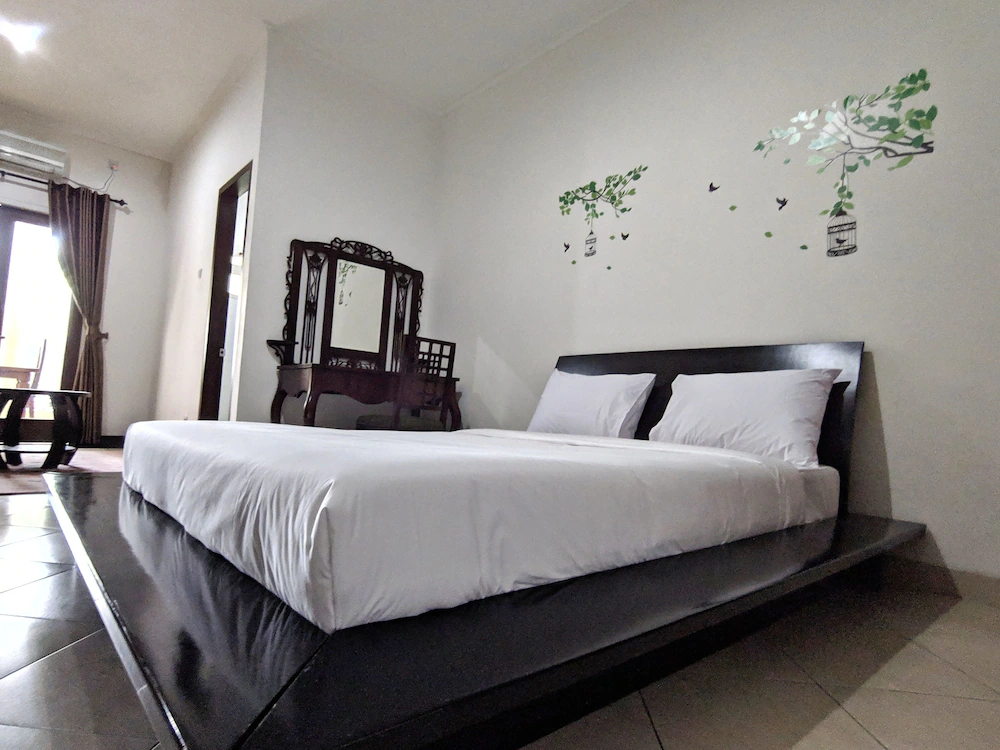 Chic Home Kemang by FLAT06