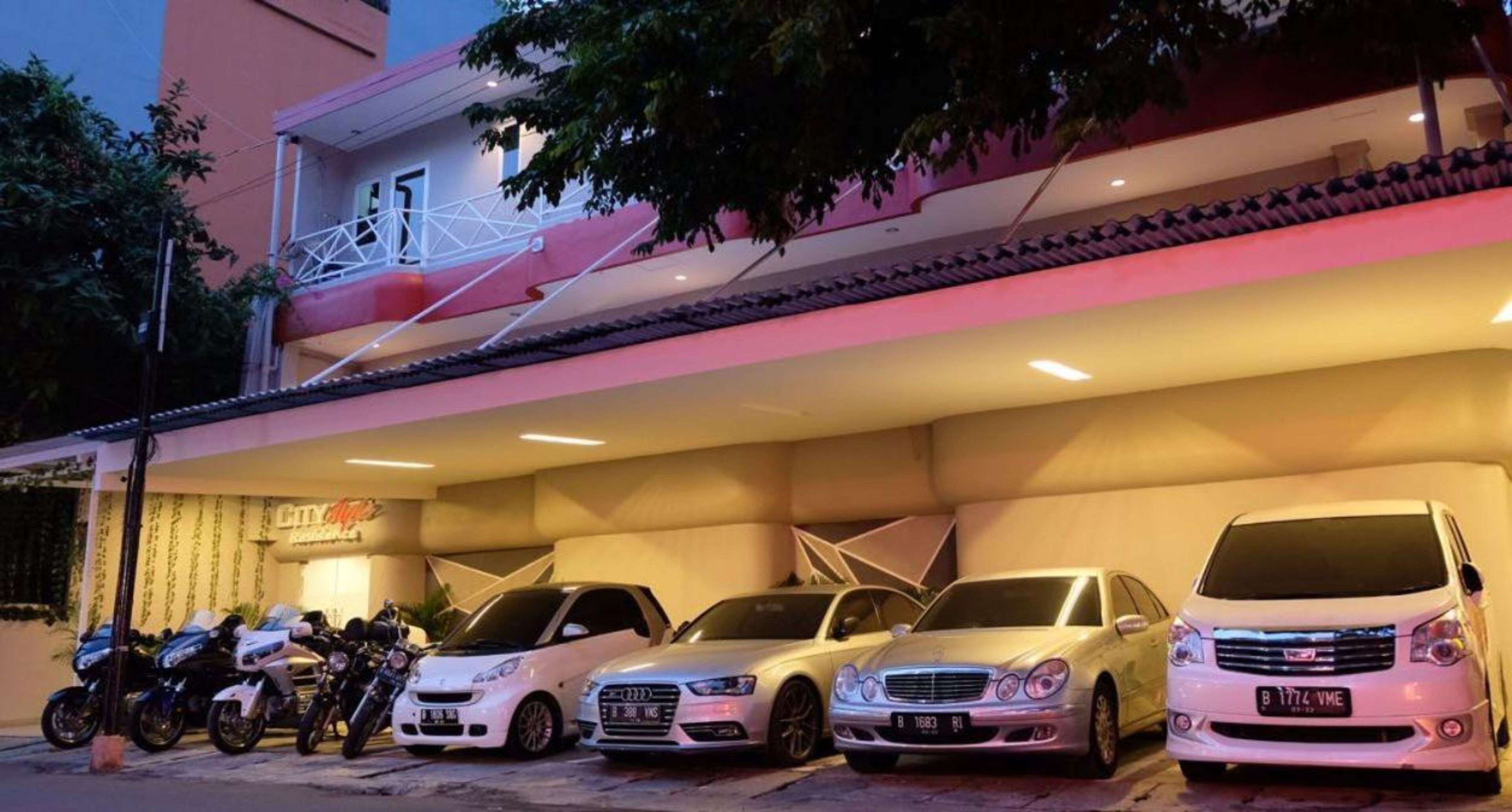 City Style Residence