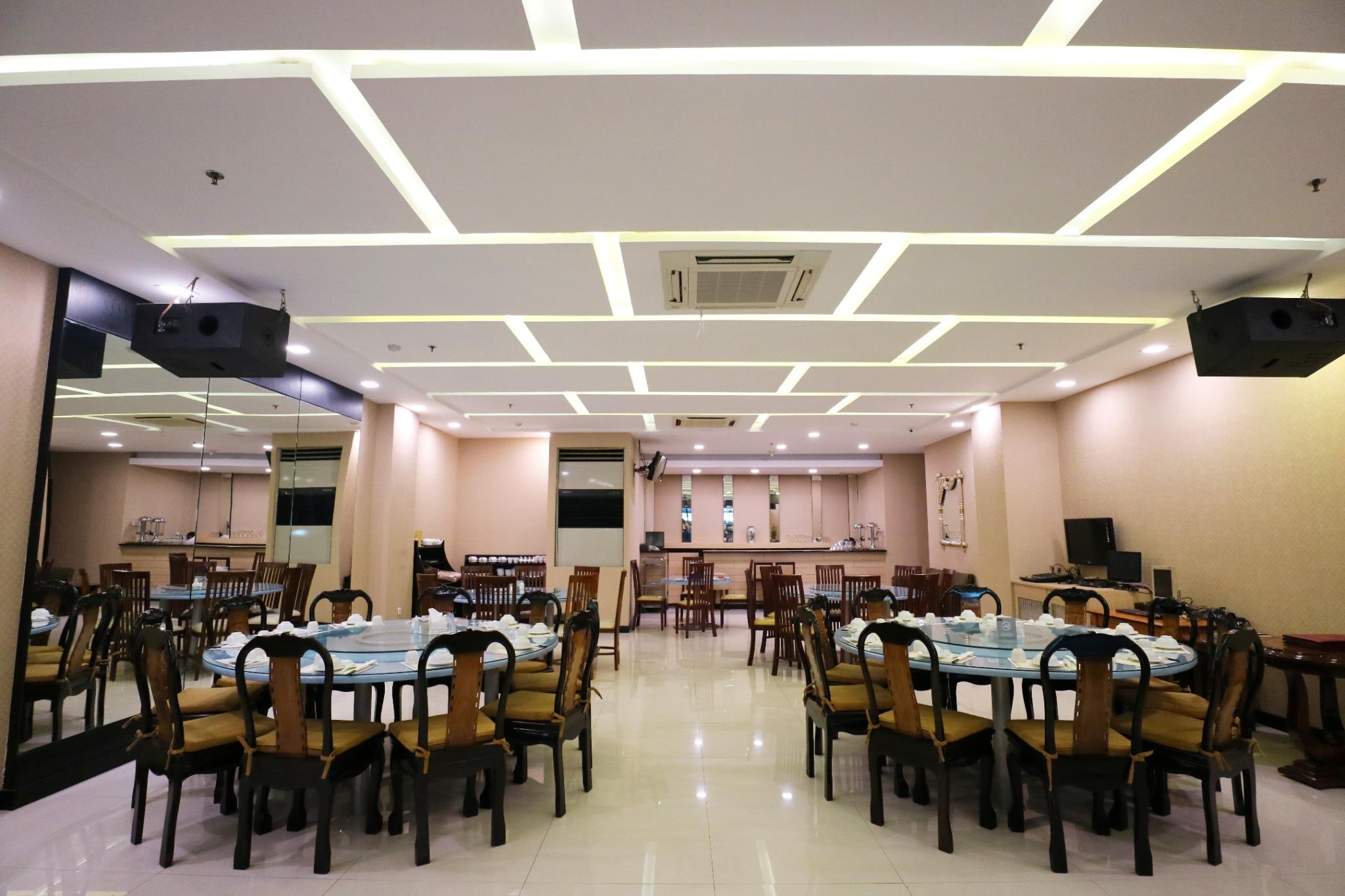 Coins Hotel