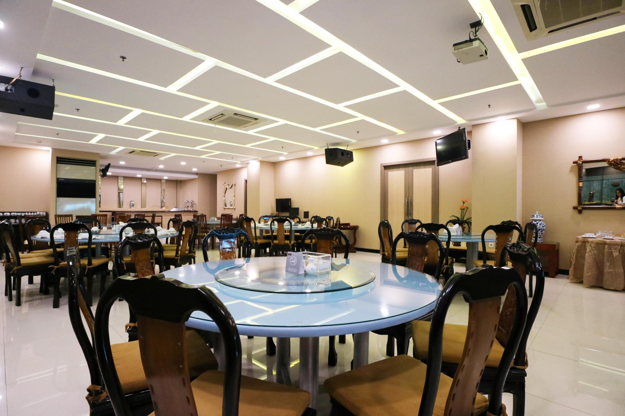 Coins Hotel