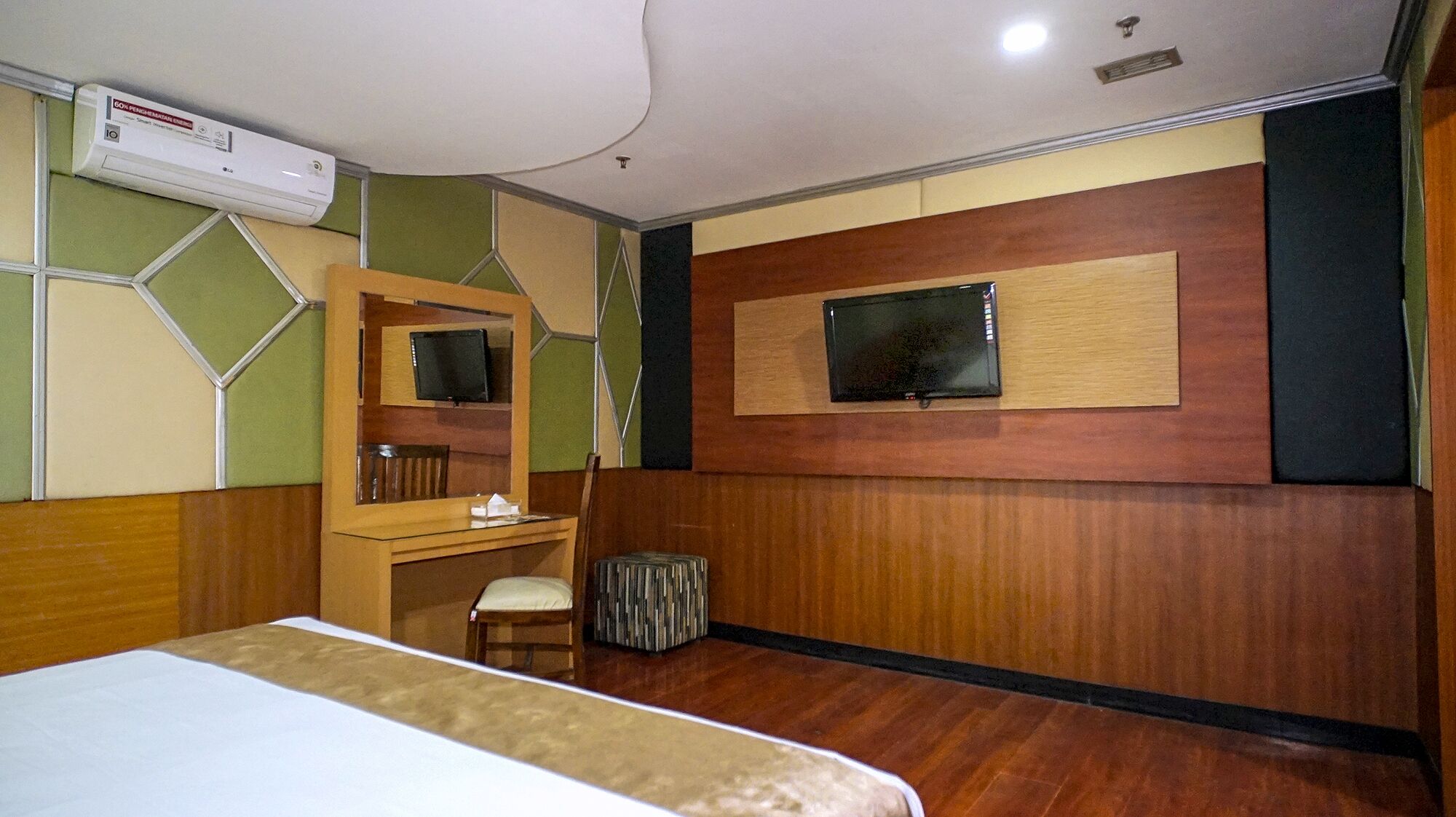 Coins Hotel By Ruang Nyaman