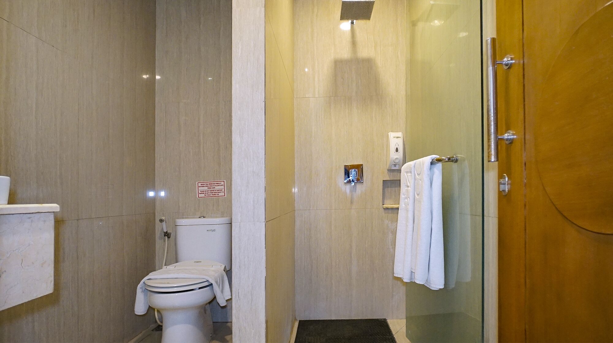 Coins Hotel By Ruang Nyaman
