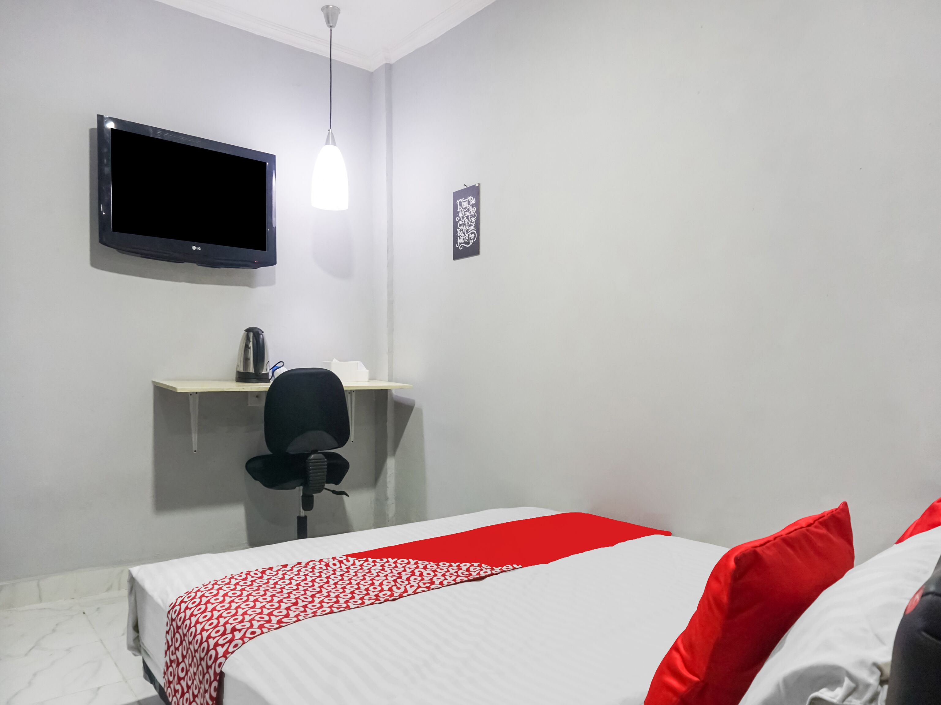 Collection O 91131 New V1 Hotel Near Stasiun Mangga Besar