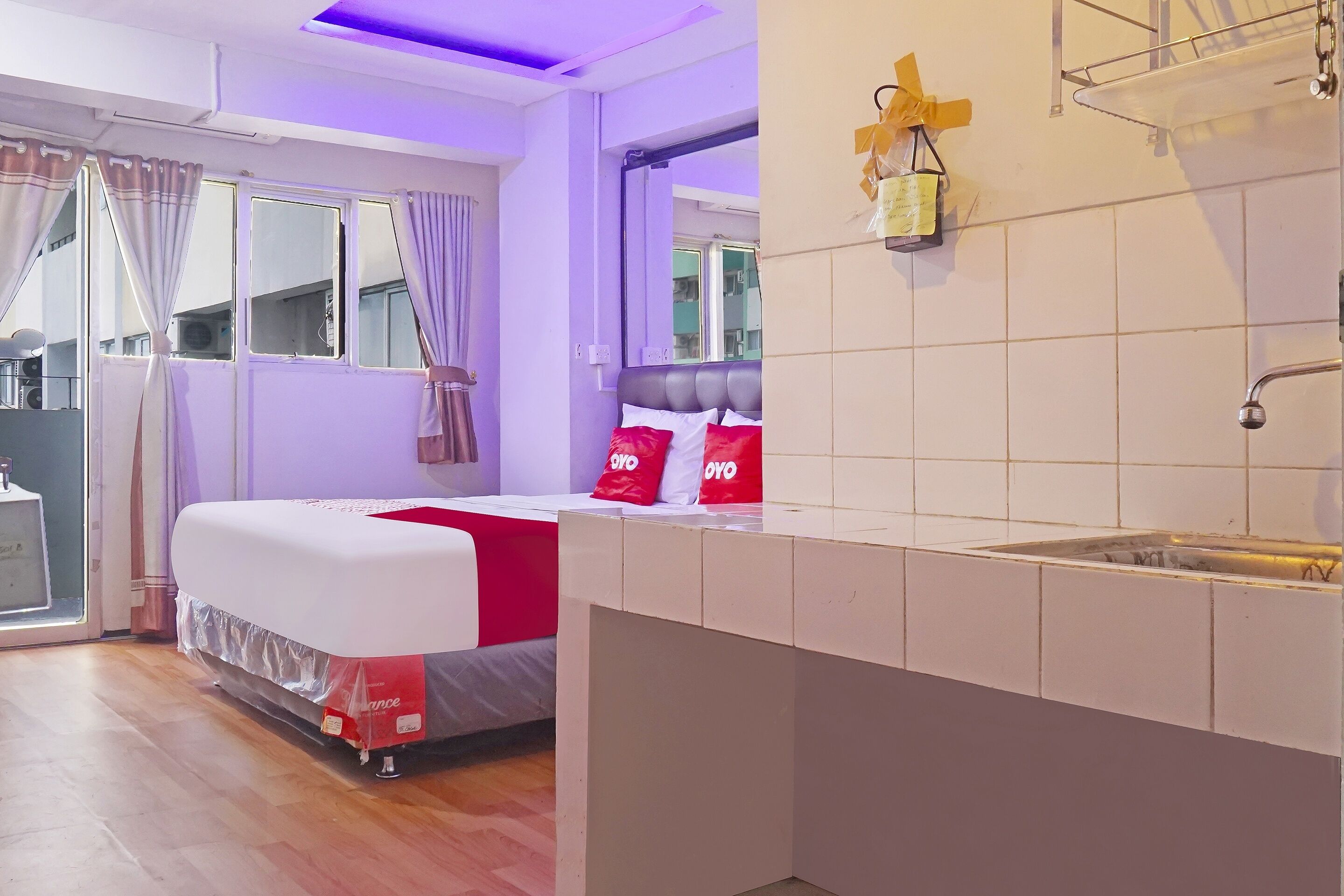 Collection O 91470 De Royal Sentra Timur