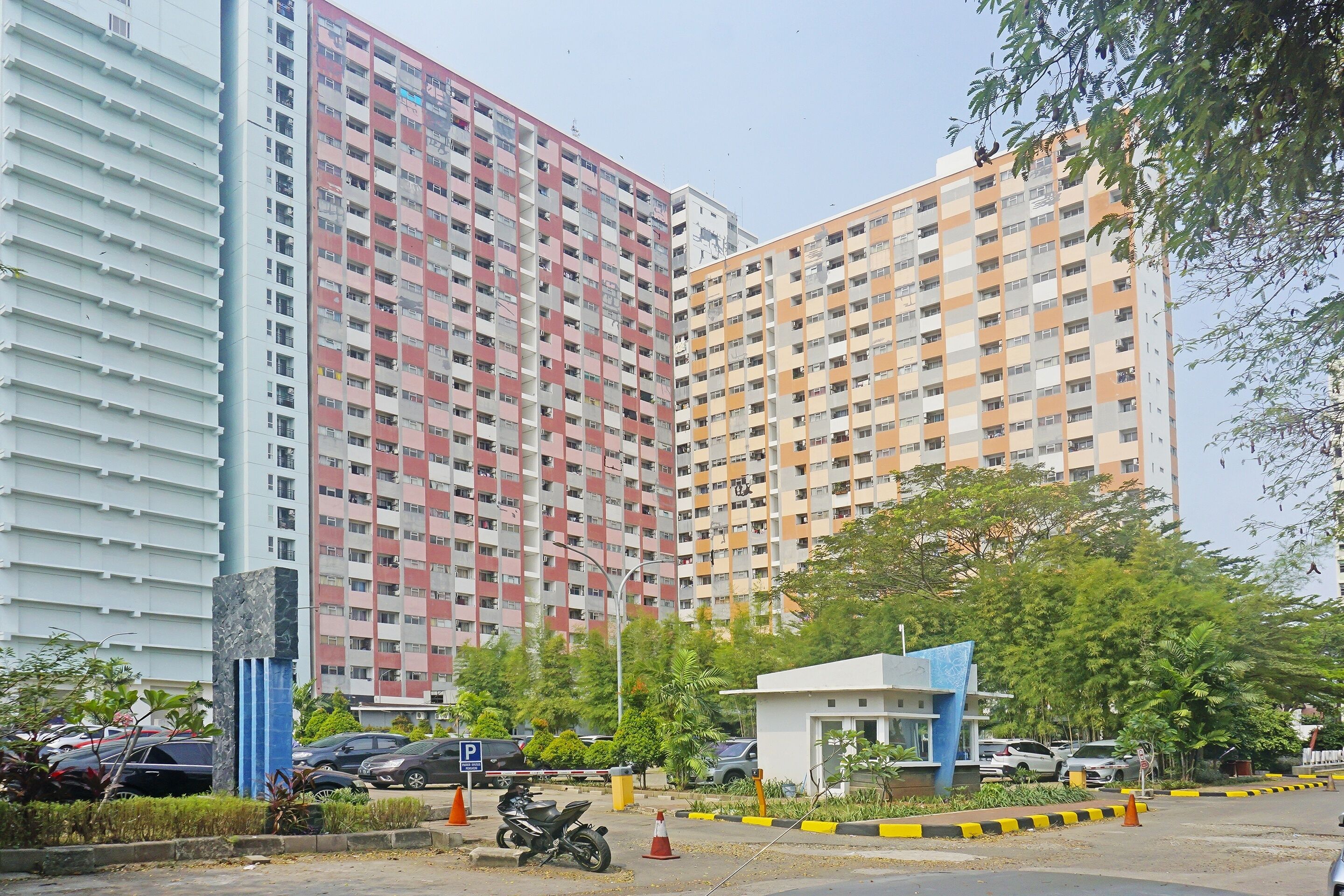 Collection O 91470 De Royal Sentra Timur