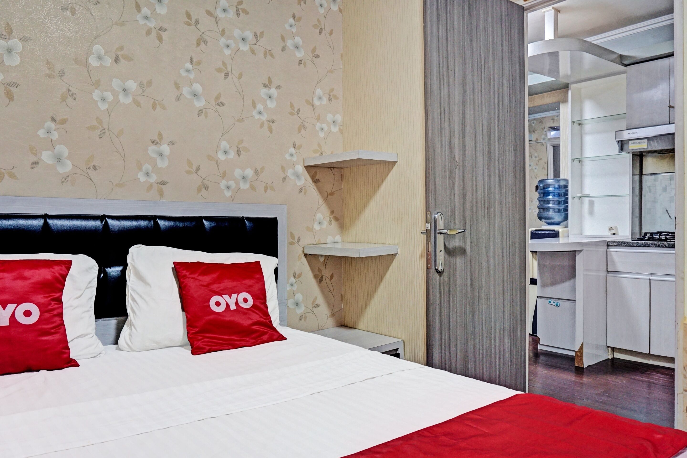 Collection O A99 Property