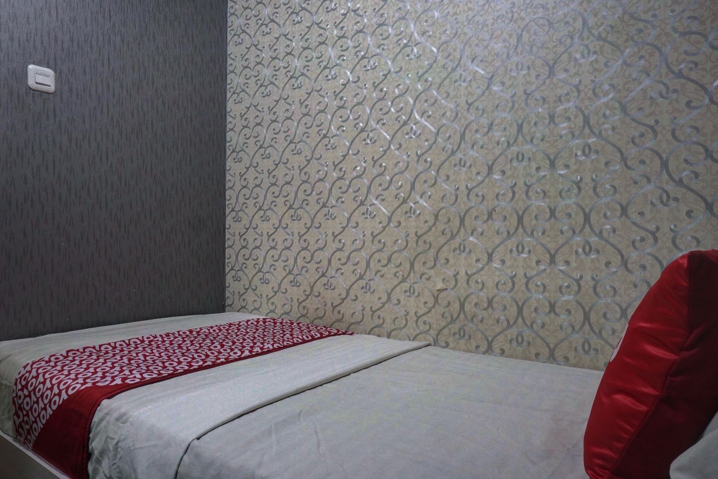 Collection O A99 Property