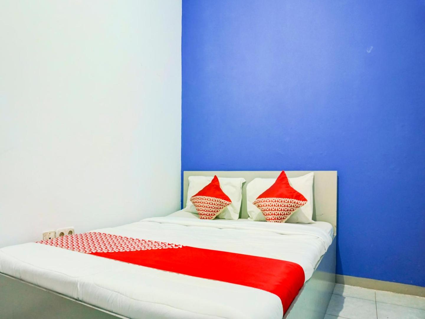 Cosmo Tanjung Duren by OYO Rooms