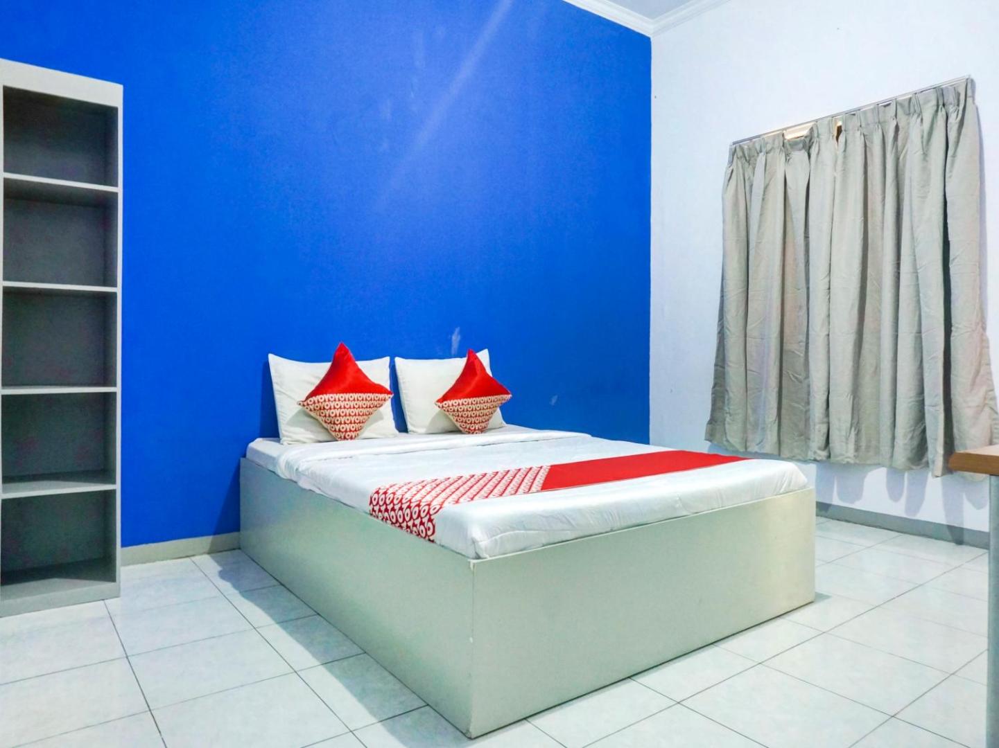 Cosmo Tanjung Duren by OYO Rooms