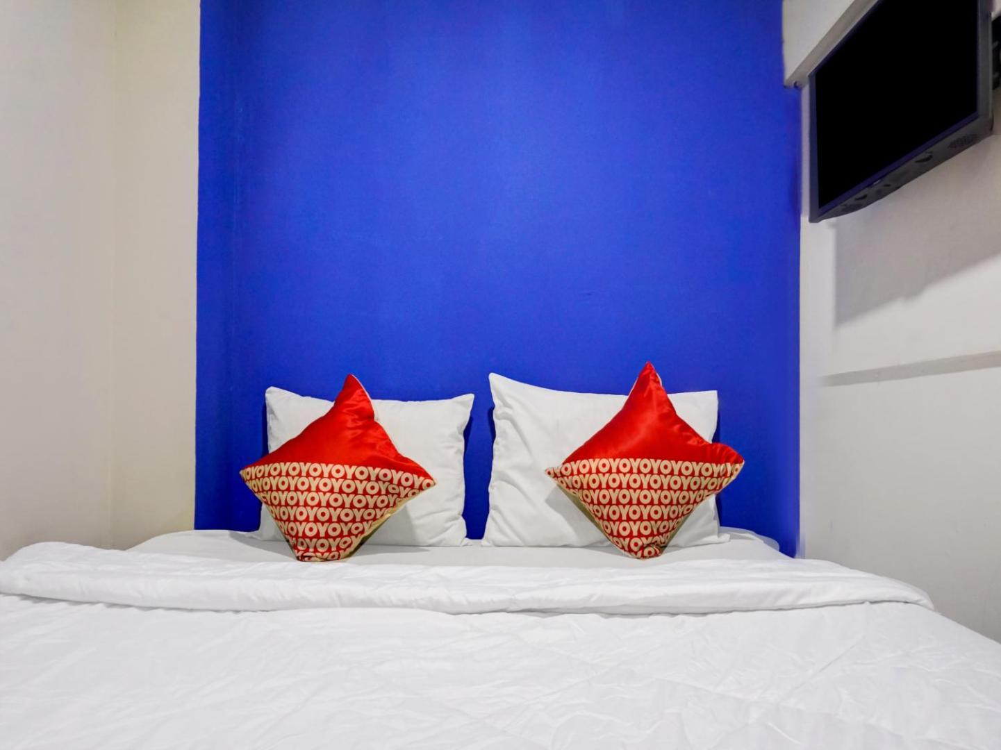 Cosmo Tanjung Duren by OYO Rooms