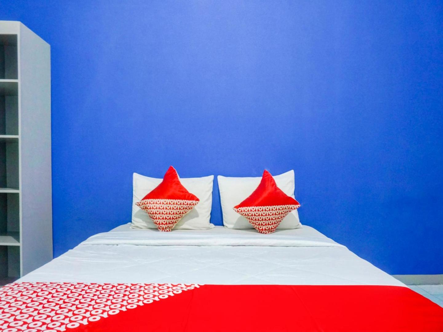 Cosmo Tanjung Duren by OYO Rooms
