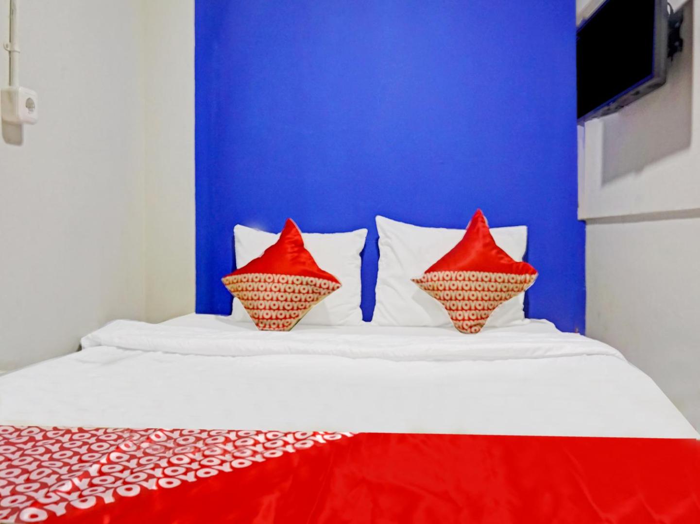 Cosmo Tanjung Duren by OYO Rooms
