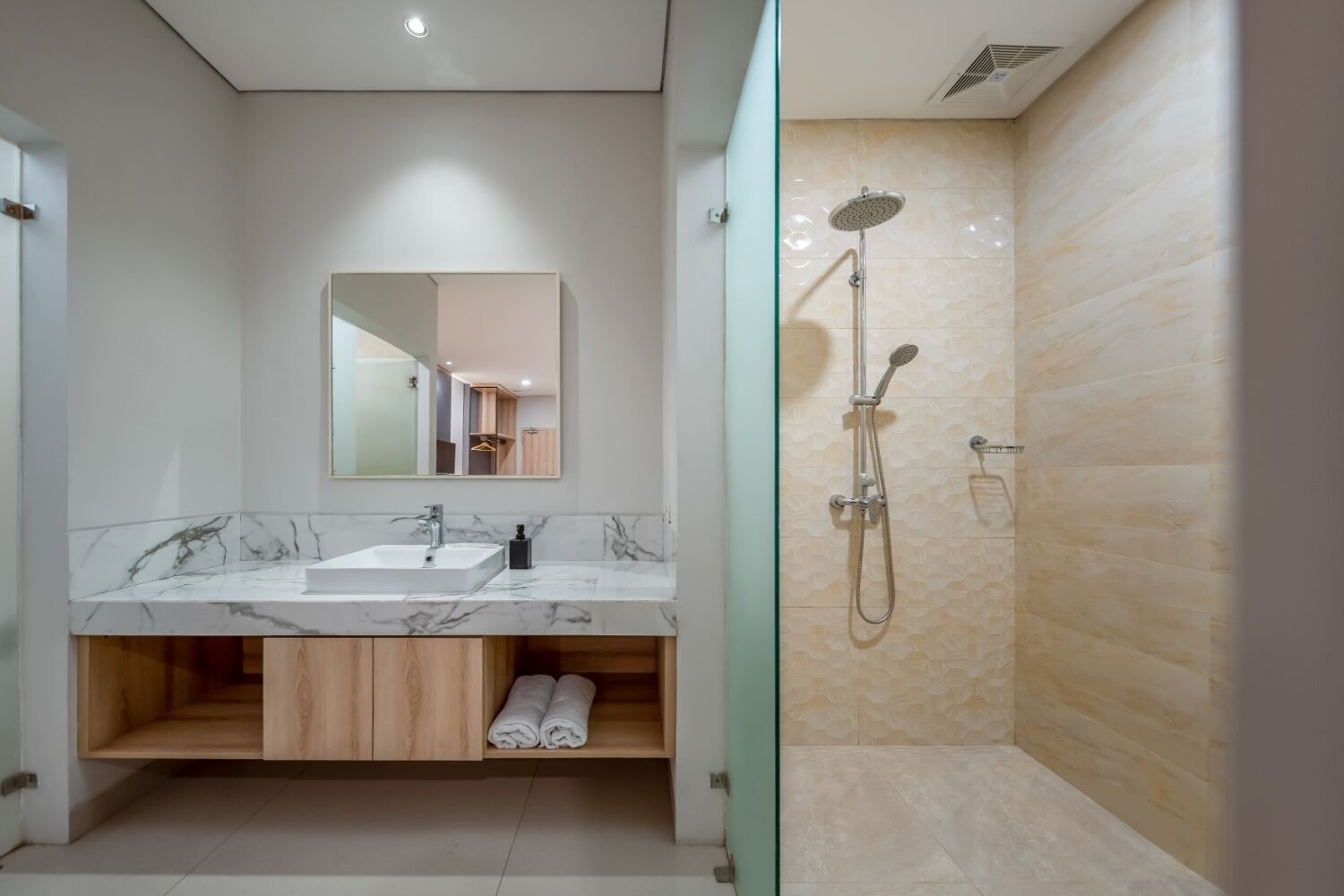 Cove Bona Sort Pasar Baru